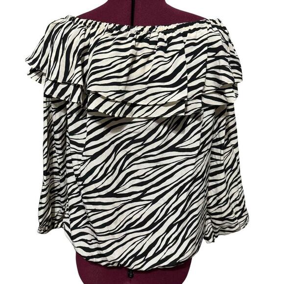 MICHAEL KORS Zebra Print Off-the-Shoulder 3/4 Sleeve Ruffle Crepe Top NWT Medium - Picture 6 of 10